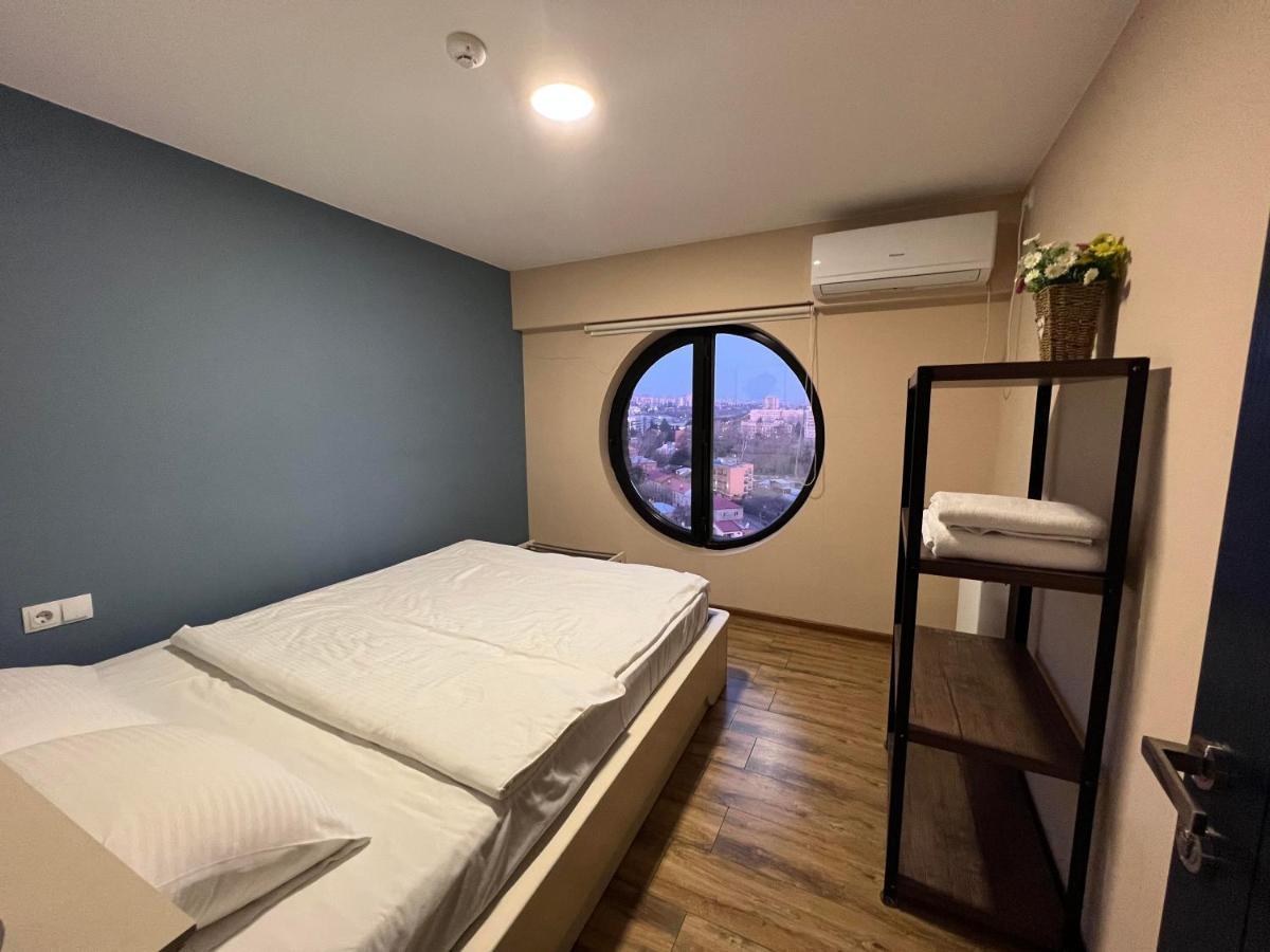 Hotel Sky Room Tbilissi Extérieur photo